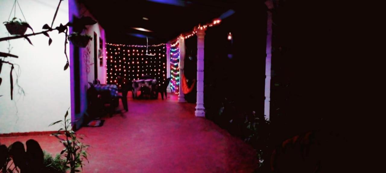 Pradeep Guest House Mirissa Exterior foto